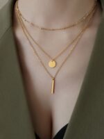 1pc Simple Vintage Fashion Glittering Multi-Layered Light Luxury Niche Collarbone Necklace - Image 2